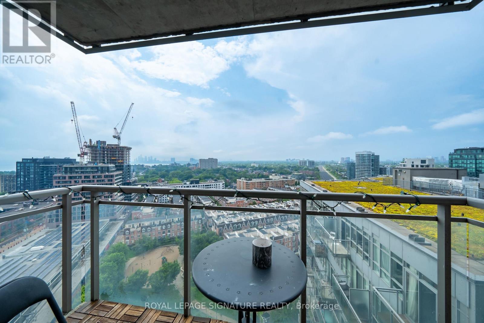 1909 - 38 Joe Shuster Way, Toronto, Ontario  M6K 0A5 - Photo 5 - C12760806