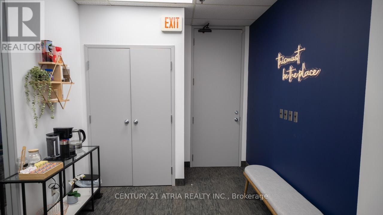 204 - 716 Gordon Baker Road, Toronto (Hillcrest Village), Ontario  M2H 3B4 - Photo 5 - C12760812