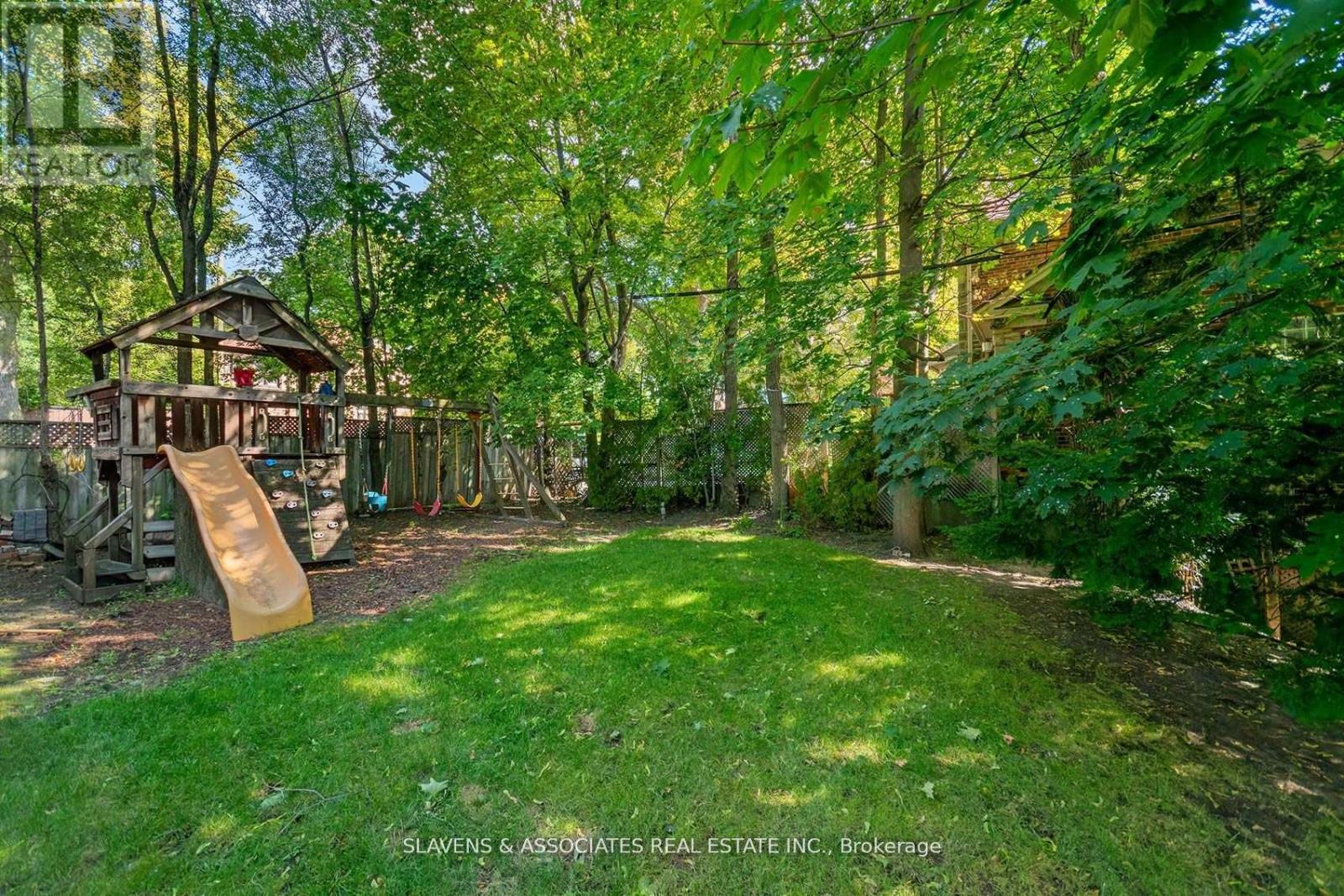 21 Wembley Road, Toronto, Ontario  M6C 2E8 - Photo 31 - C12760858