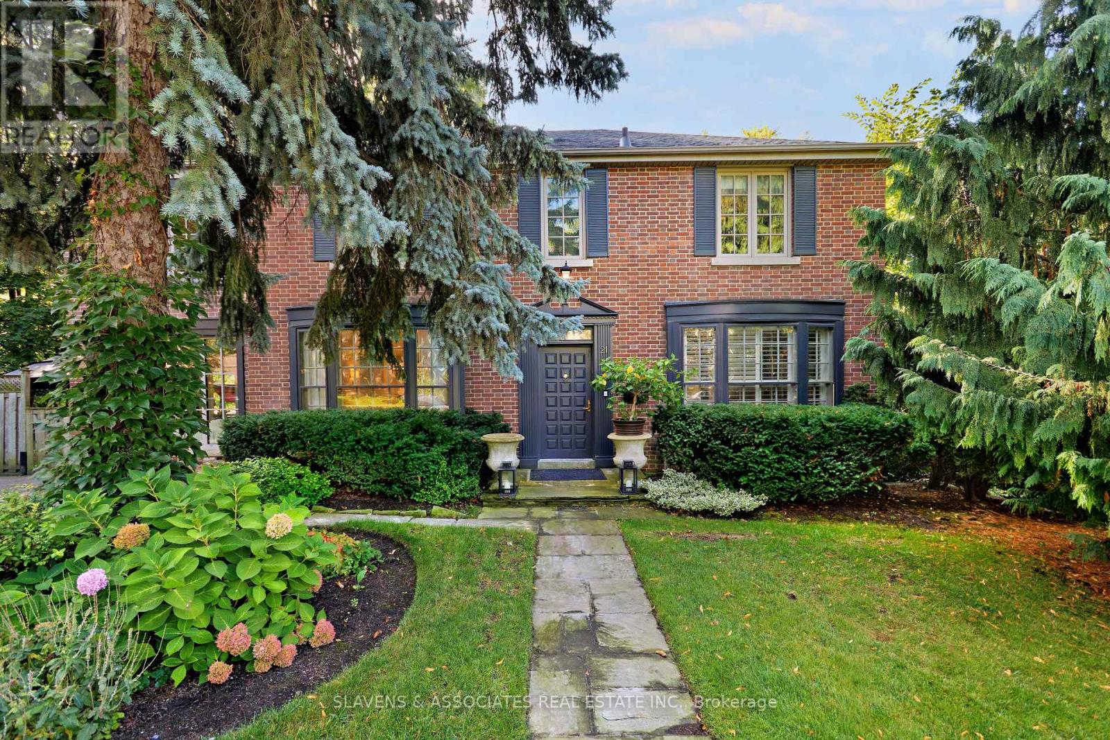 21 Wembley Road, Toronto, Ontario  M6C 2E8 - Photo 36 - C12760858