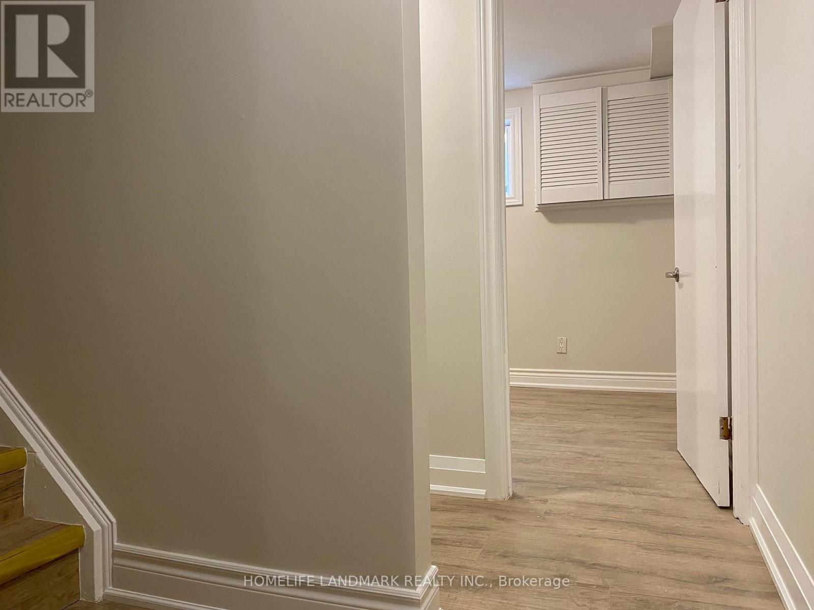 Bsmt - 55 Leacock Crescent, Toronto, Ontario  M3B 1N8 - Photo 10 - C12760860