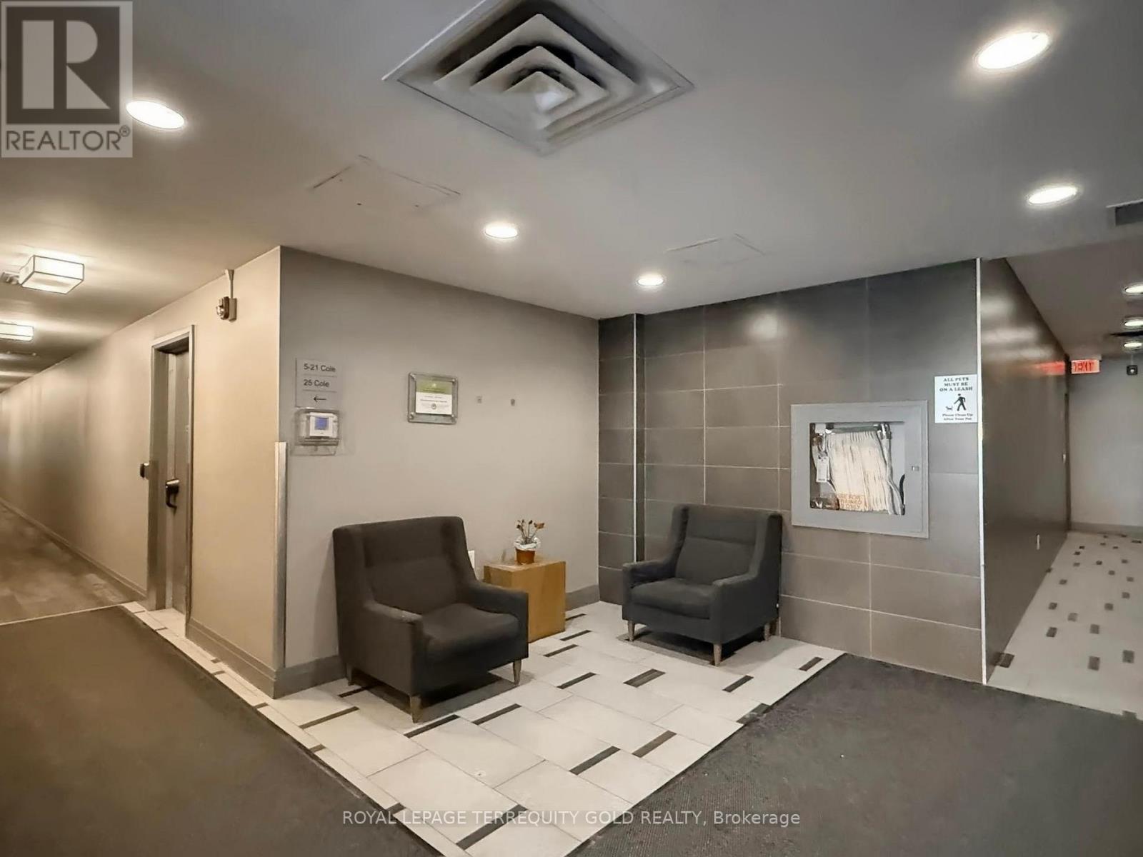 501 - 1 Cole Street, Toronto (Regent Park), Ontario  M5A 4M2 - Photo 8 - C12760866