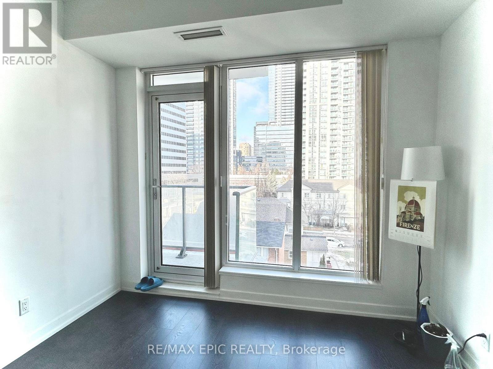 501 - 28 Avondale Avenue, Toronto (Willowdale East), Ontario  M2N 2T9 - Photo 4 - C12760870