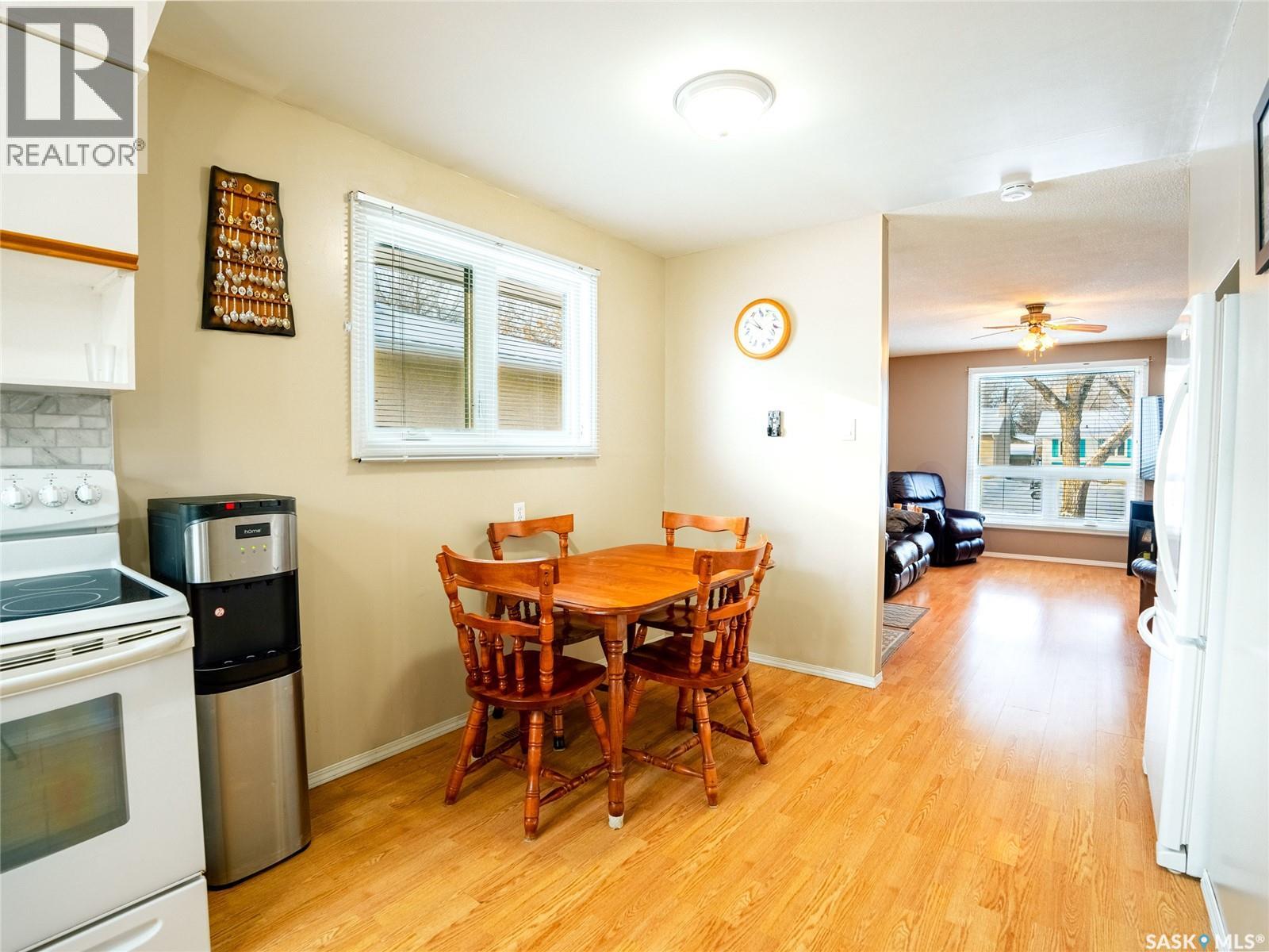 318 Forsyth Crescent, Regina, Saskatchewan  S4R 5L5 - Photo 8 - SK027936