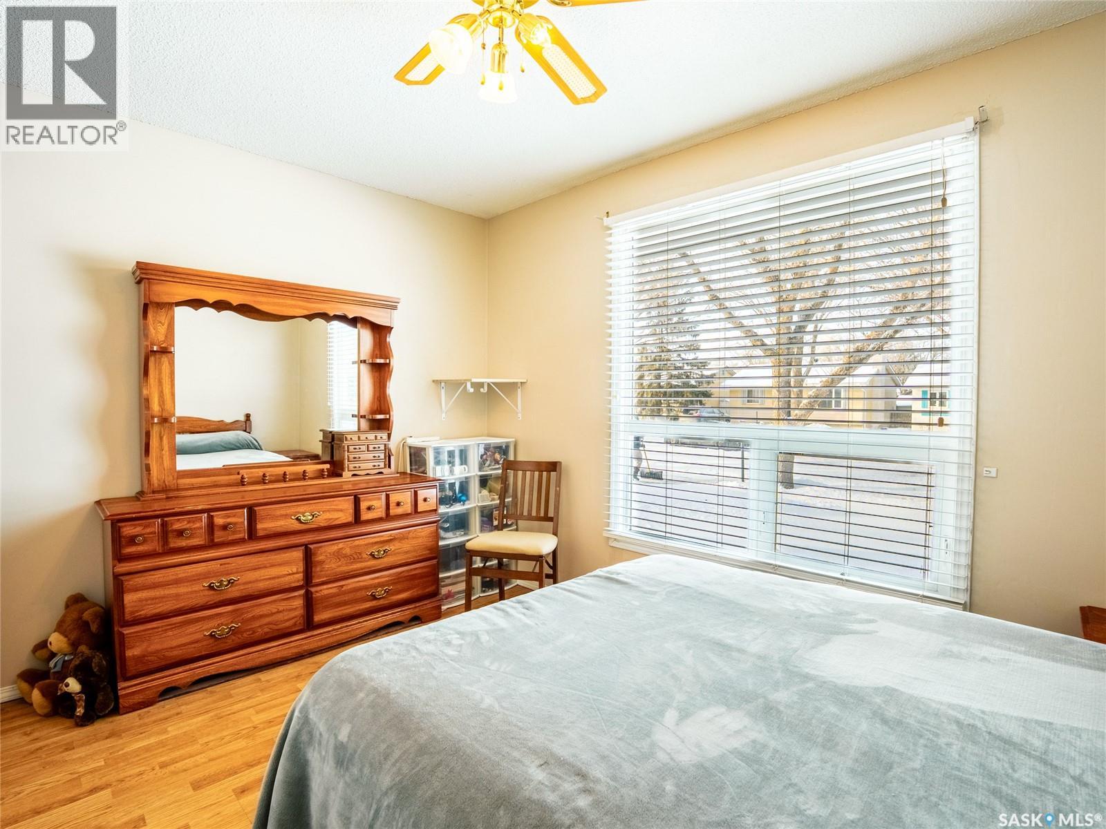 318 Forsyth Crescent, Regina, Saskatchewan  S4R 5L5 - Photo 11 - SK027936