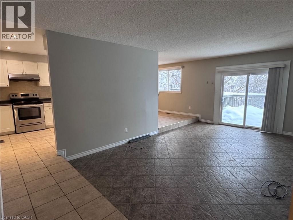 168 Millwood Crescent Unit# Main, Kitchener, Ontario  N2P 1M4 - Photo 2 - 40802753