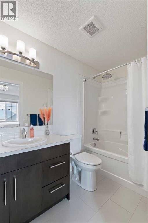 143 Baysprings Terrace, Airdrie, Alberta  T4B 0R7 - Photo 17 - A2281709