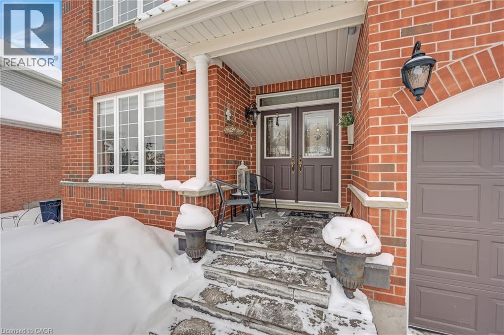 533 Woodfield Court, Kitchener, Ontario  N2P 2S8 - Photo 2 - 40802936