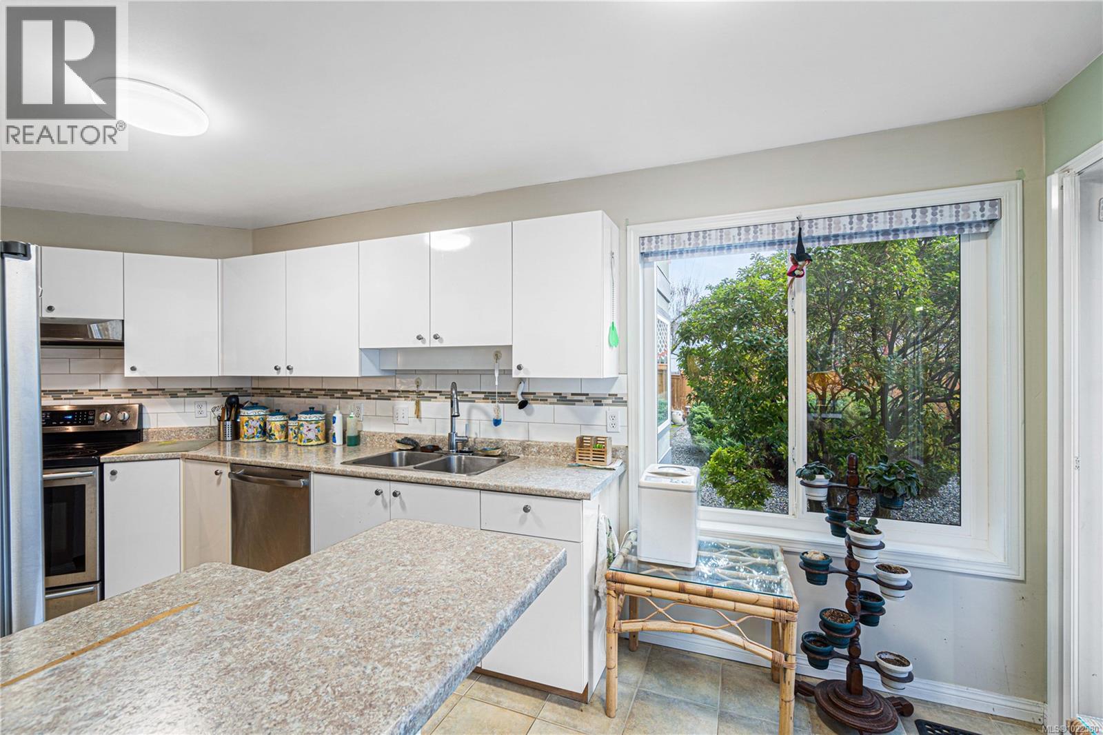 102 320 Selby St, Nanaimo, British Columbia  V9R 2R5 - Photo 10 - 1022580