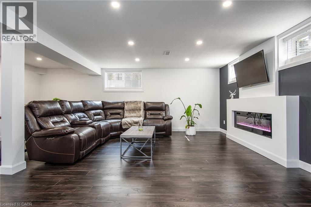 232 Shady Glen Crescent, Kitchener, Ontario  N2R 1P6 - Photo 47 - 40803196