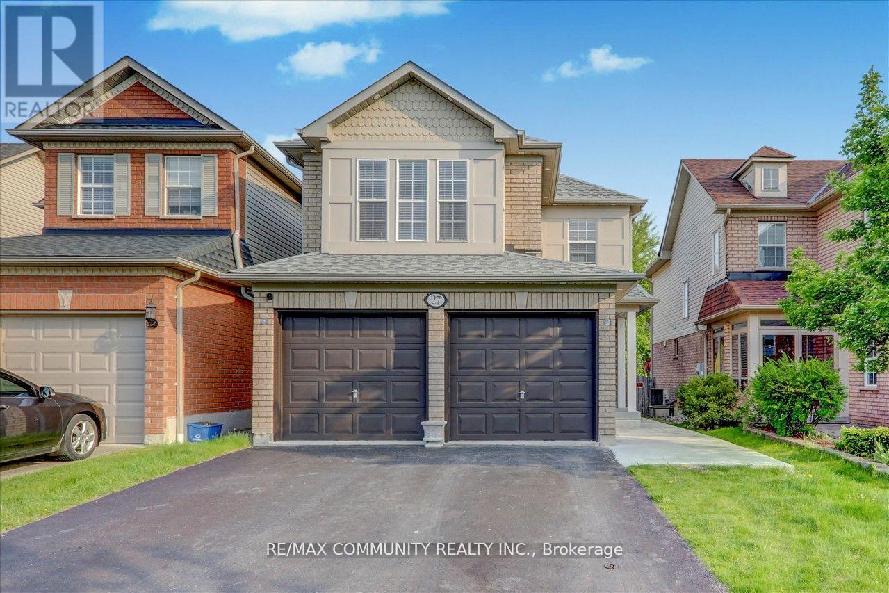 27 Merchant Avenue, Whitby, Ontario  L1P 1S2 - Photo 2 - E12760862