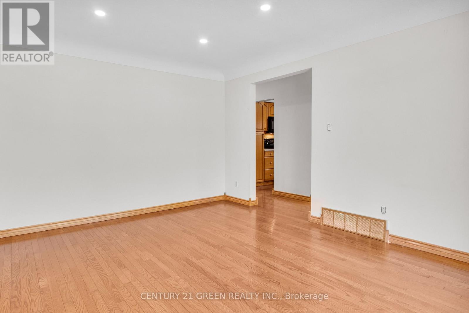 68 Athabasca Street, Oshawa (Donevan), Ontario  L1H 7H6 - Photo 16 - E12760930