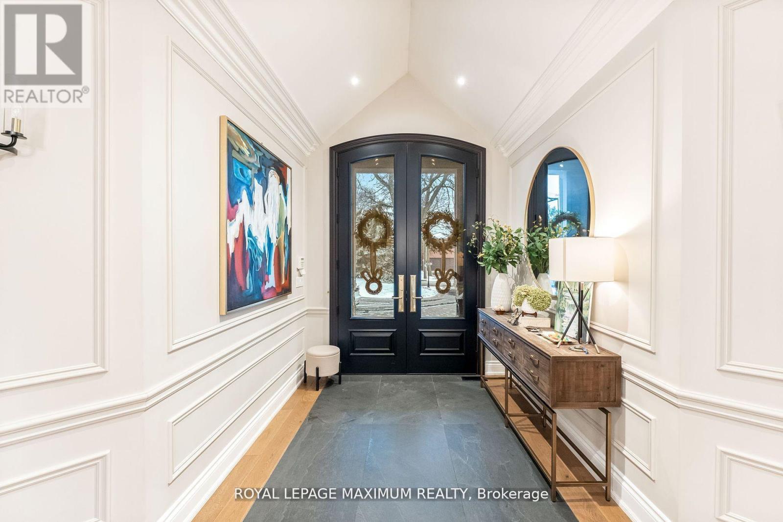 14 Pine Grove Road, Vaughan (East Woodbridge), Ontario  L4L 2X1 - Photo 2 - N12760854