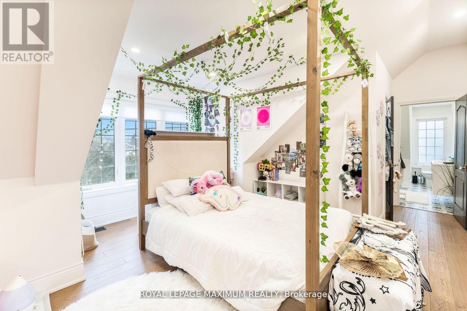 14 Pine Grove Road, Vaughan (East Woodbridge), Ontario  L4L 2X1 - Photo 34 - N12760854