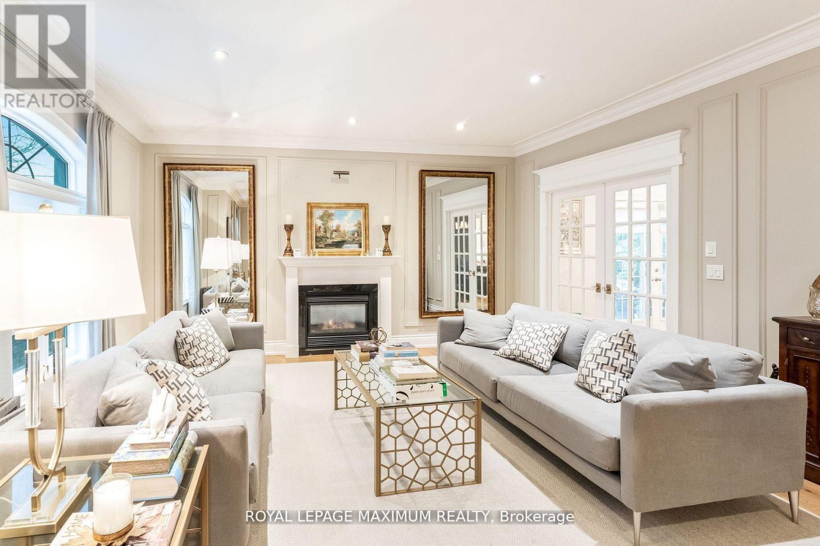 14 Pine Grove Road, Vaughan (East Woodbridge), Ontario  L4L 2X1 - Photo 4 - N12760854