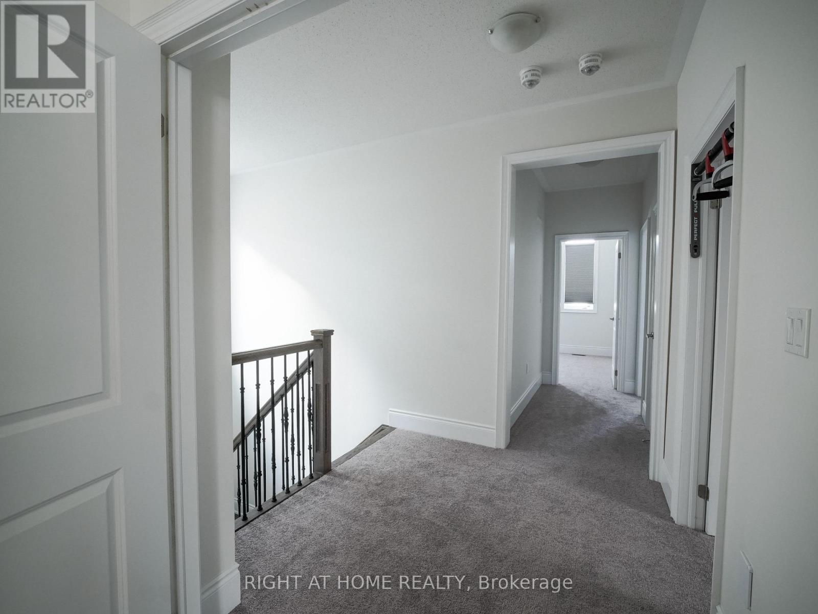 Upper - 30 Alistair Crescent, Vaughan (Kleinburg), Ontario  L4K 4B4 - Photo 11 - N12760940