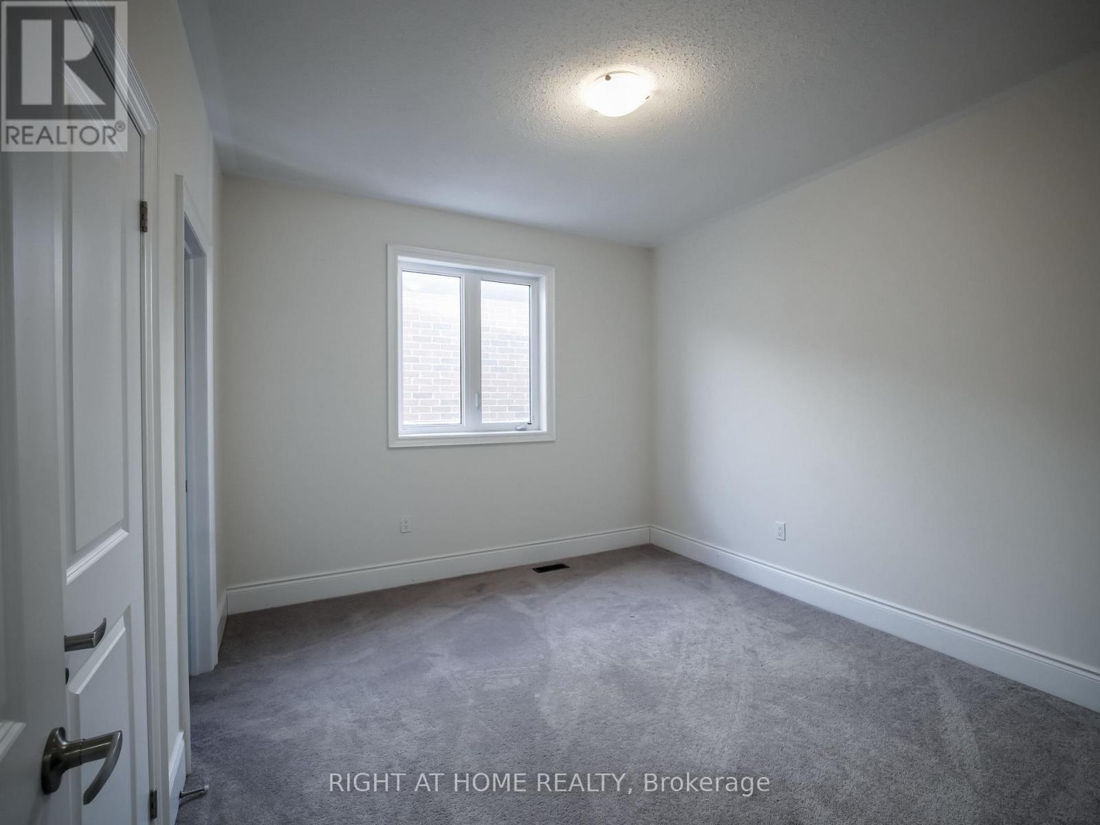 Upper - 30 Alistair Crescent, Vaughan (Kleinburg), Ontario  L4K 4B4 - Photo 12 - N12760940