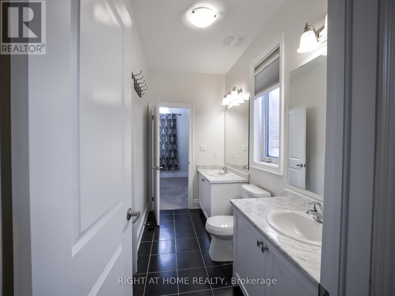 Upper - 30 Alistair Crescent, Vaughan (Kleinburg), Ontario  L4K 4B4 - Photo 14 - N12760940