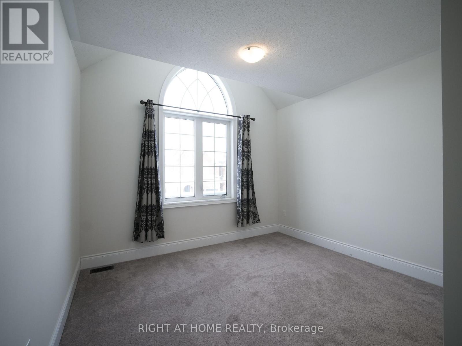 Upper - 30 Alistair Crescent, Vaughan (Kleinburg), Ontario  L4K 4B4 - Photo 16 - N12760940