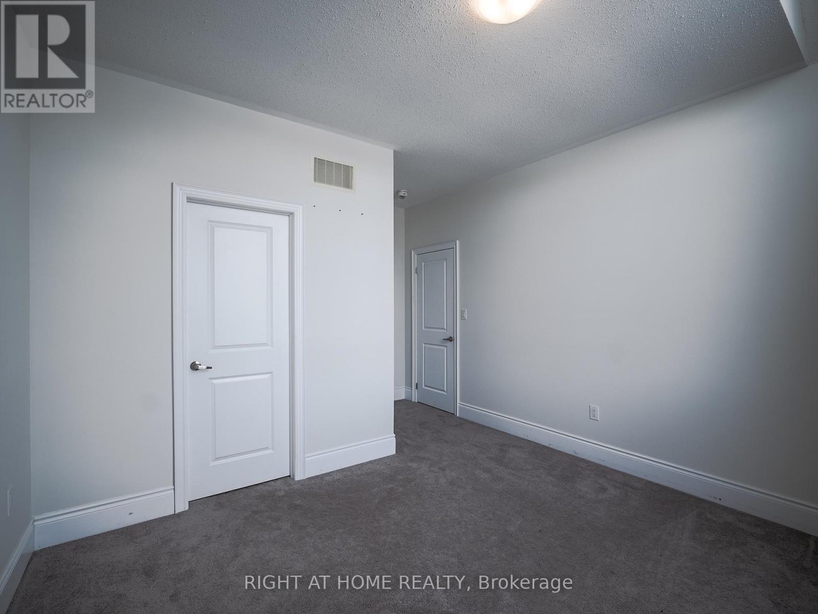 Upper - 30 Alistair Crescent, Vaughan (Kleinburg), Ontario  L4K 4B4 - Photo 18 - N12760940