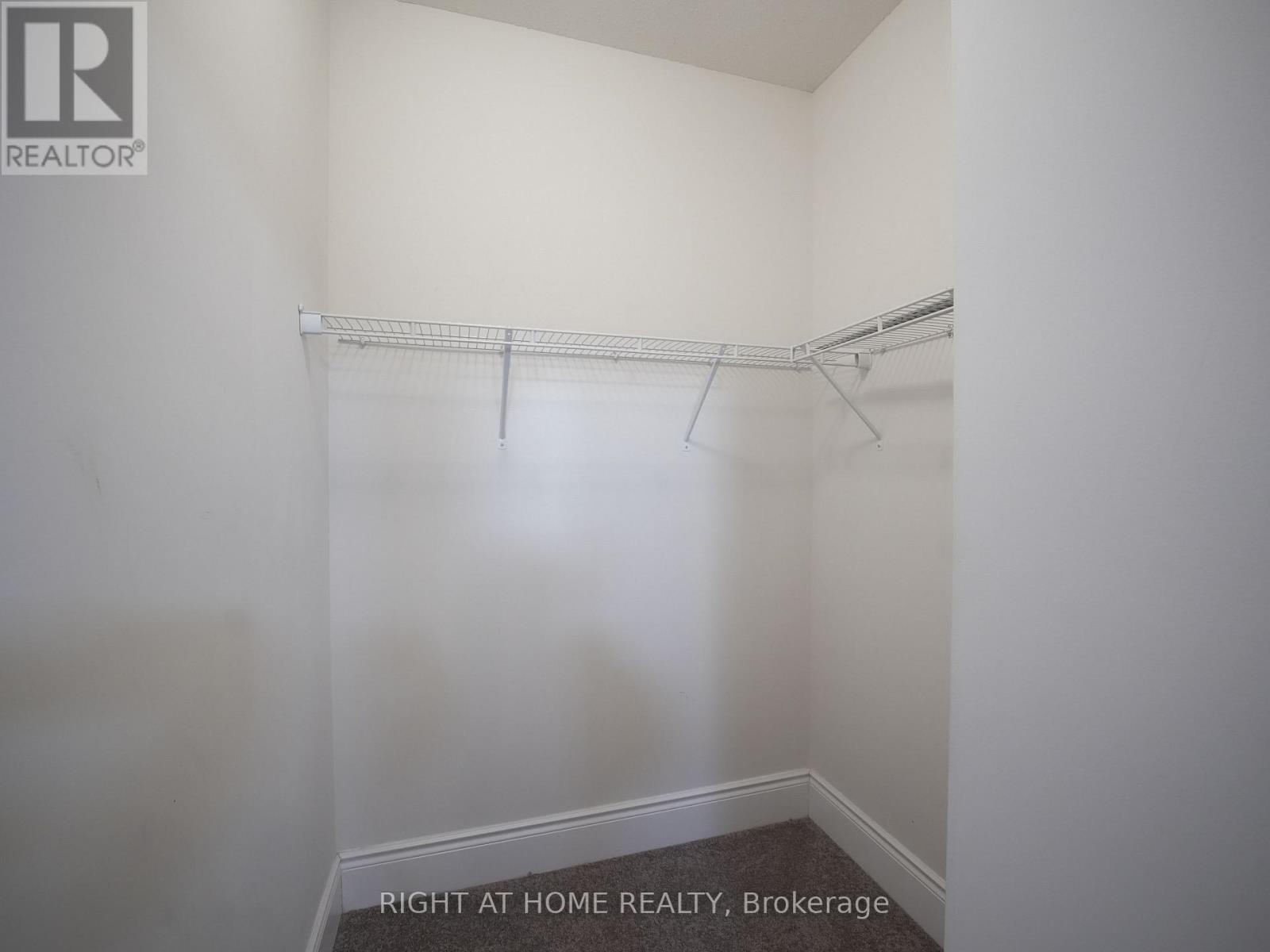 Upper - 30 Alistair Crescent, Vaughan (Kleinburg), Ontario  L4K 4B4 - Photo 23 - N12760940