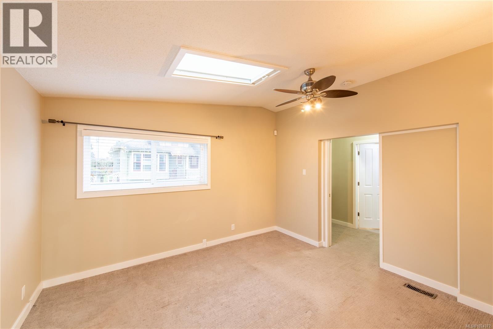 532 Bowlsby Pl, Victoria, British Columbia  V9A 4C7 - Photo 11 - 1024372