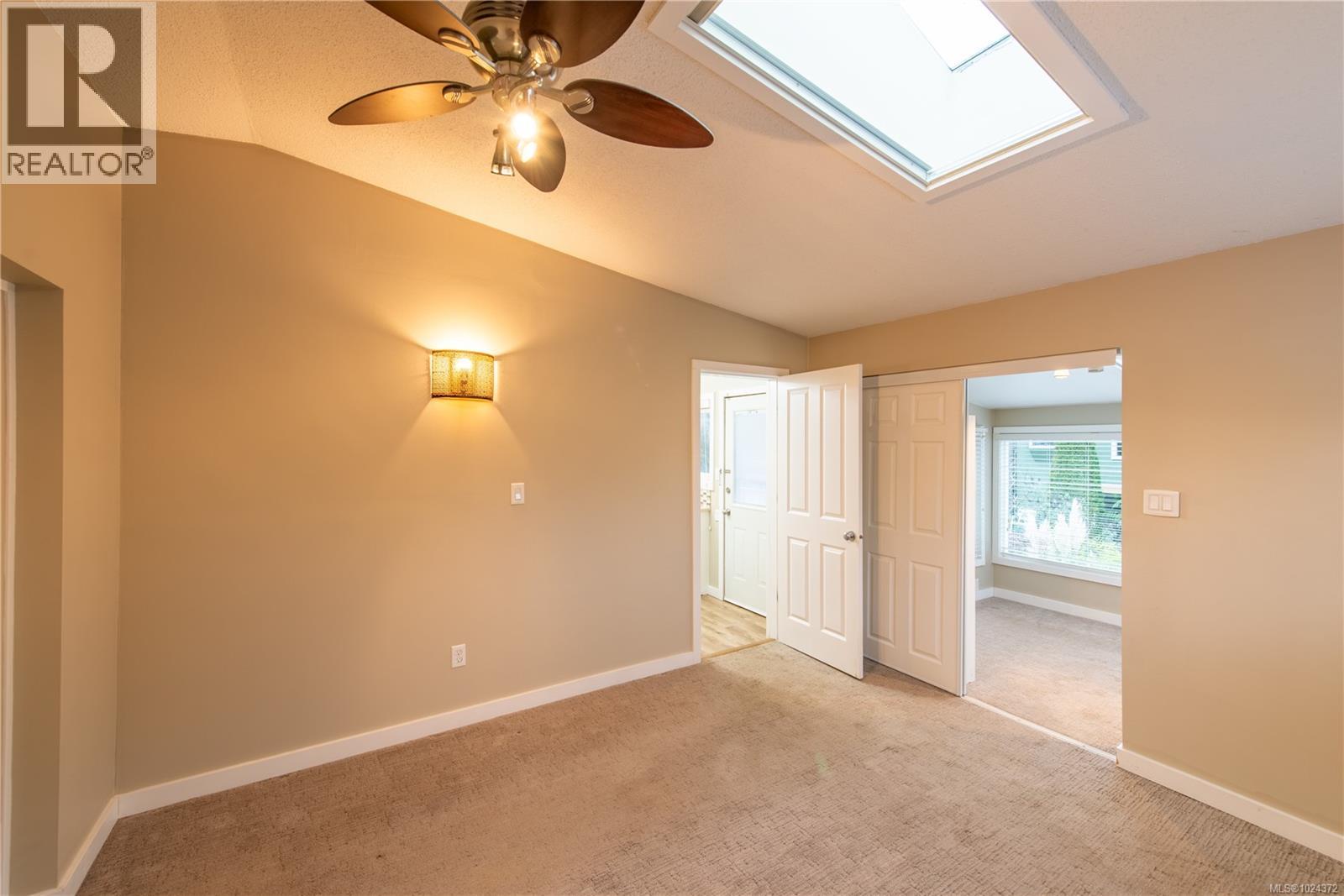 532 Bowlsby Pl, Victoria, British Columbia  V9A 4C7 - Photo 13 - 1024372