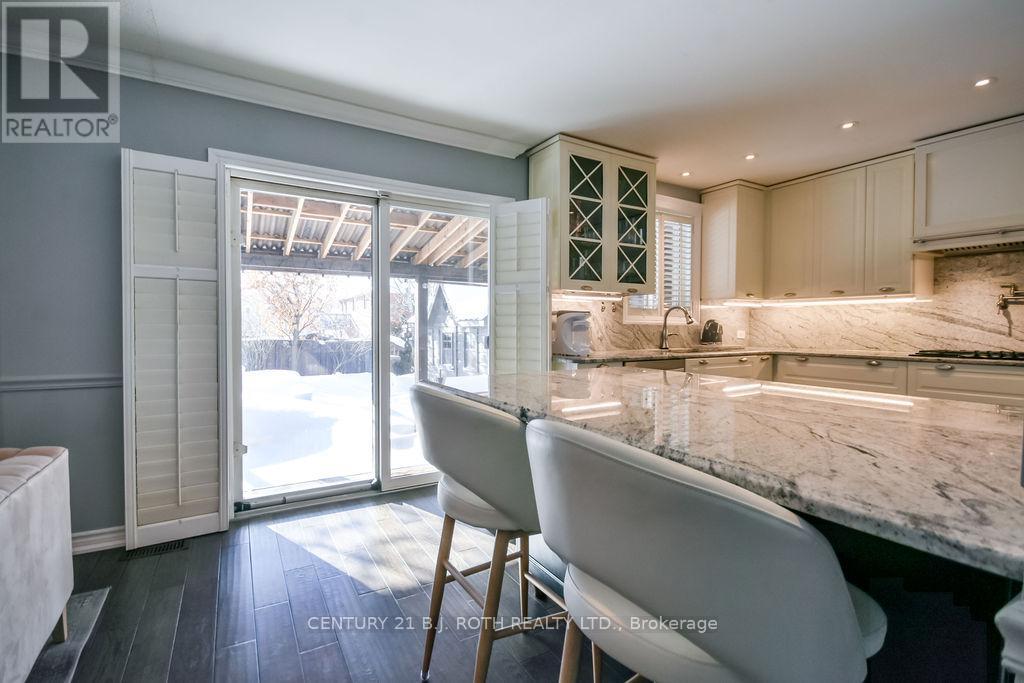 5 Claire Drive, Barrie (Painswick South), Ontario  L4N 5X9 - Photo 14 - S12760908