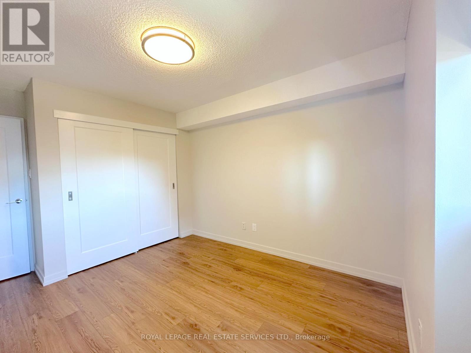 811 - 165 La Rose Avenue, Toronto, Ontario  M9P 3S9 - Photo 10 - W12760782