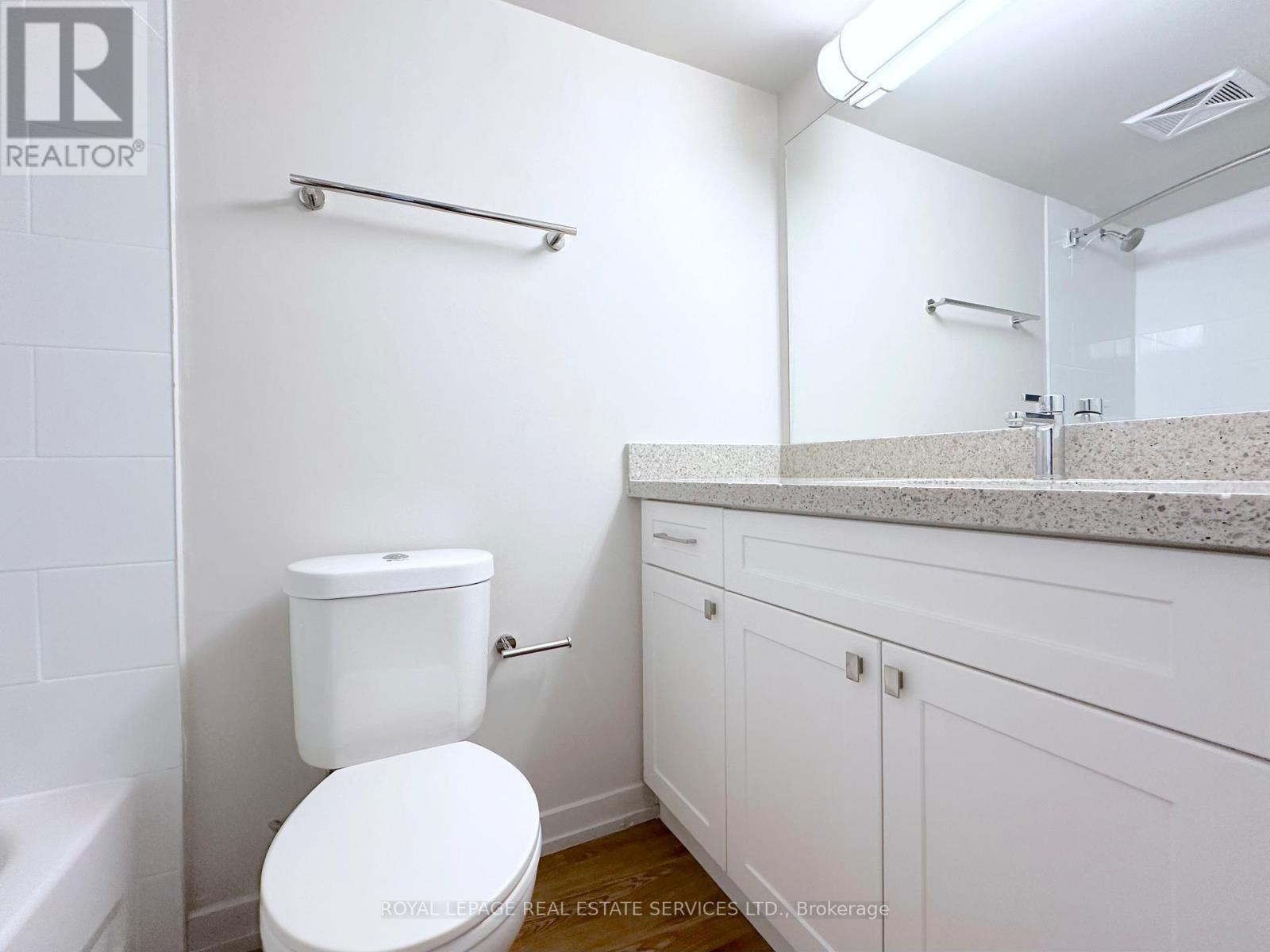 811 - 165 La Rose Avenue, Toronto, Ontario  M9P 3S9 - Photo 14 - W12760782