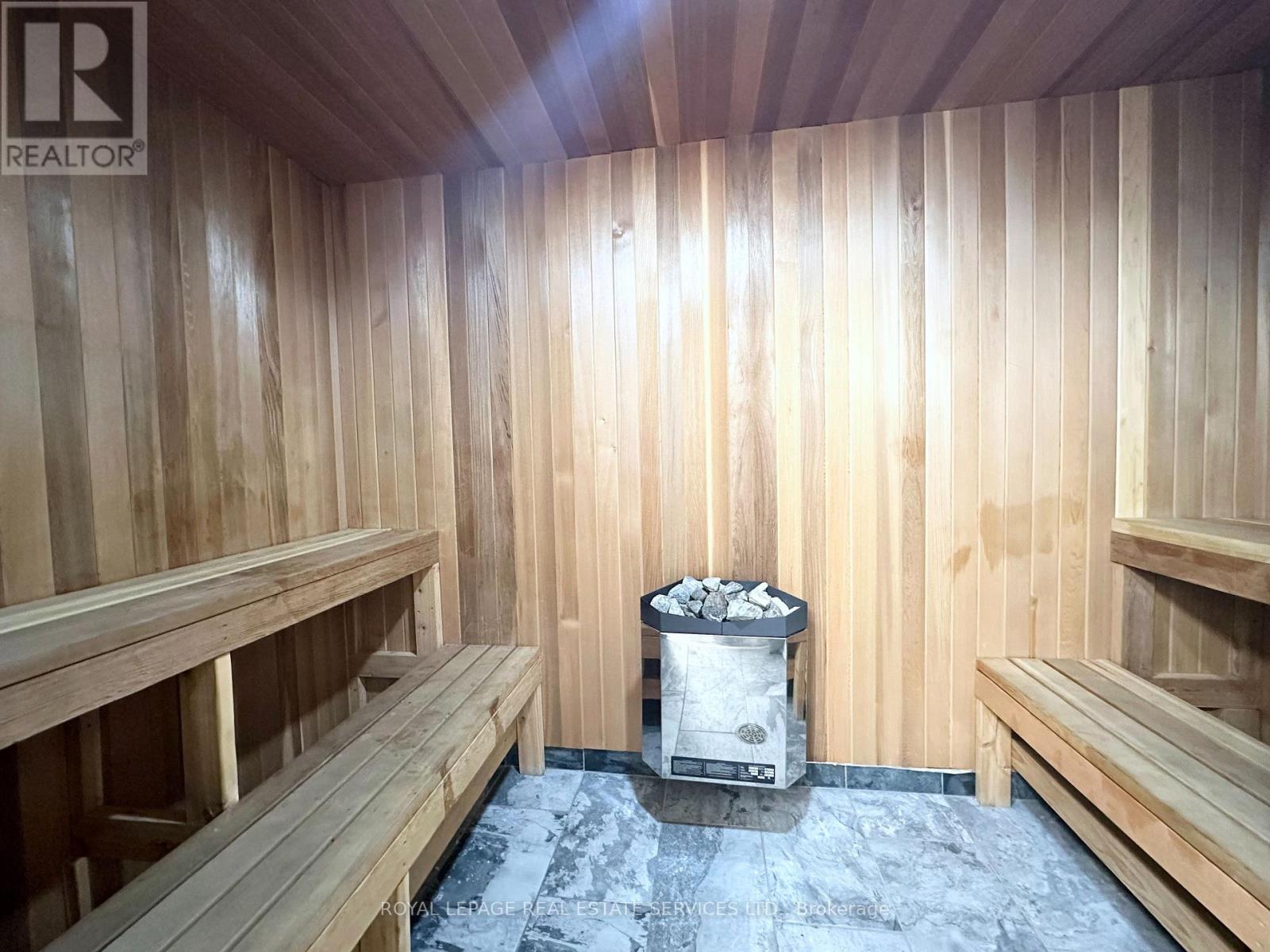 811 - 165 La Rose Avenue, Toronto, Ontario  M9P 3S9 - Photo 17 - W12760782