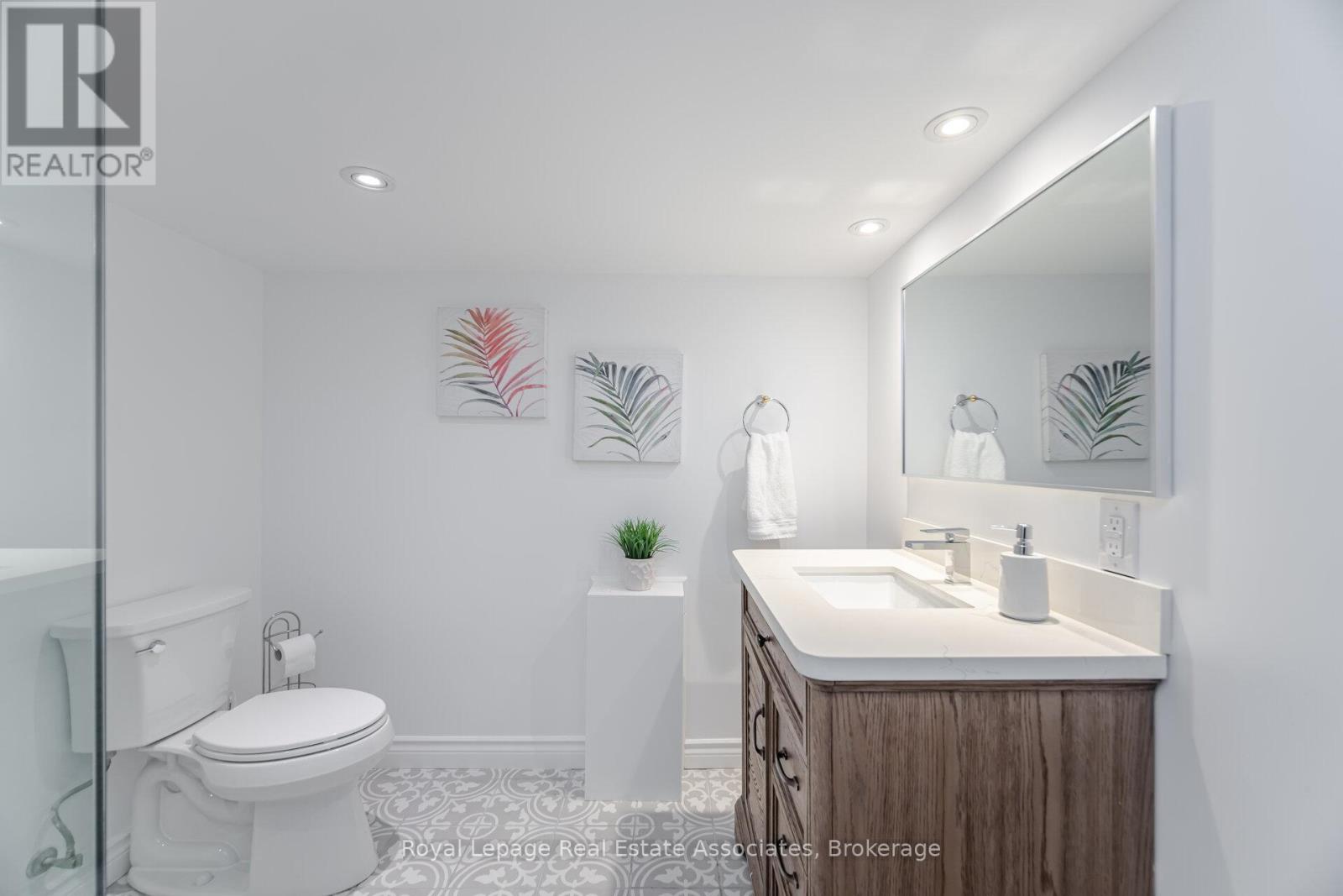 157 Dianne Avenue, Oakville, Ontario  L6J 4G8 - Photo 42 - W12760834