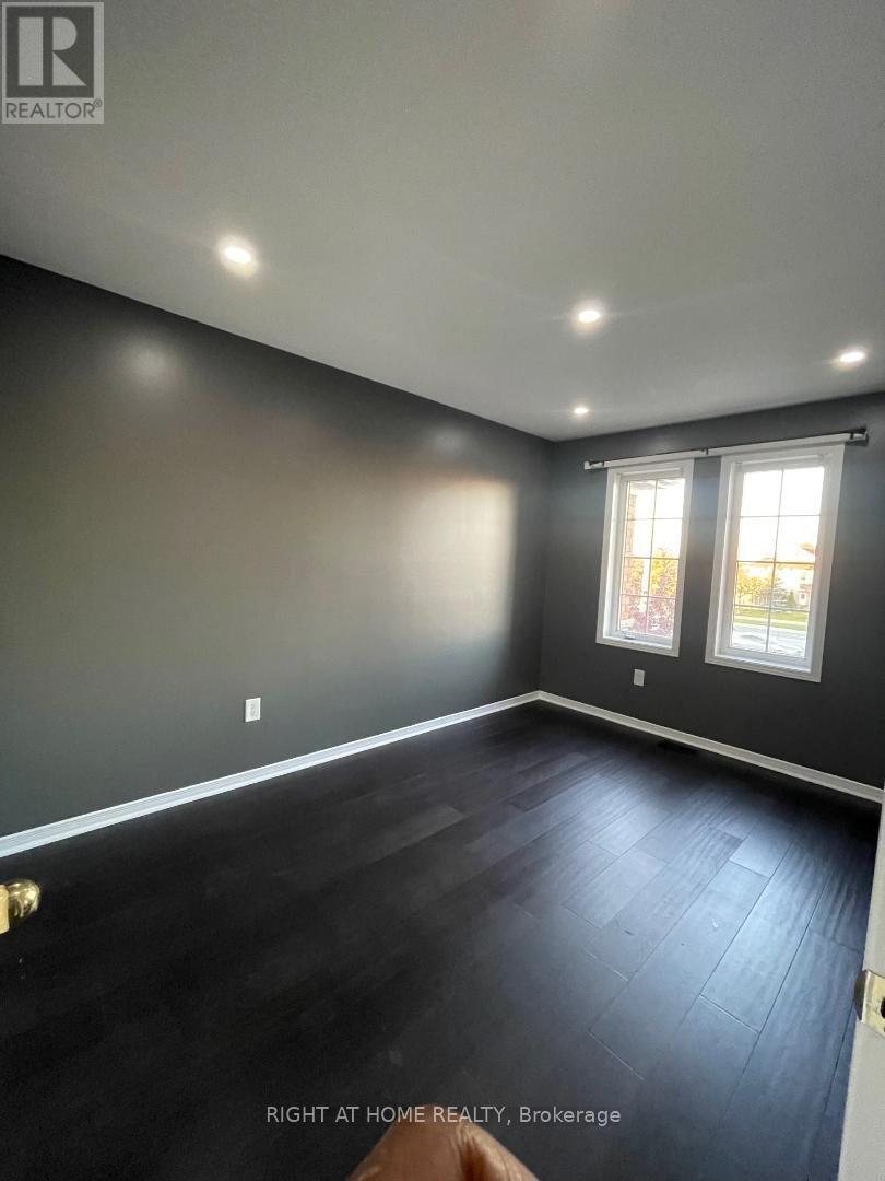 Main - 3155 Cabano Crescent, Mississauga, Ontario  L5M 0C5 - Photo 8 - W12760864