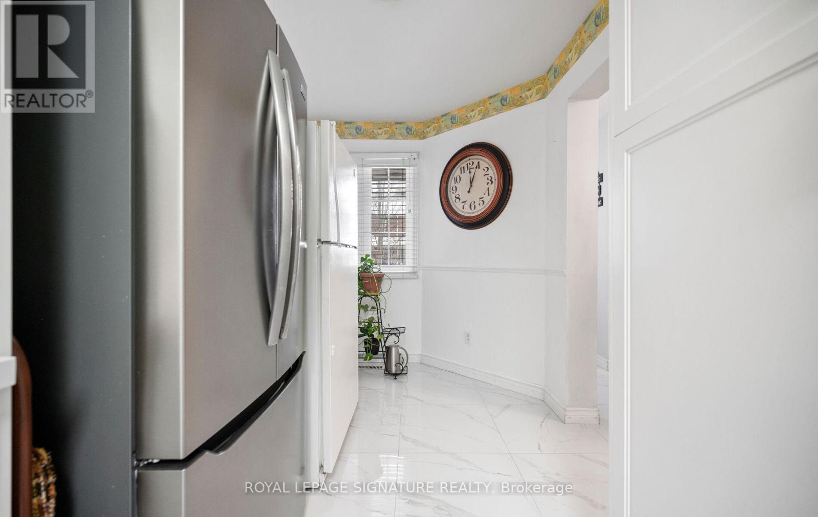 3 Lancewood Crescent, Brampton (Queen Street Corridor), Ontario  L6S 5Y6 - Photo 19 - W12760868