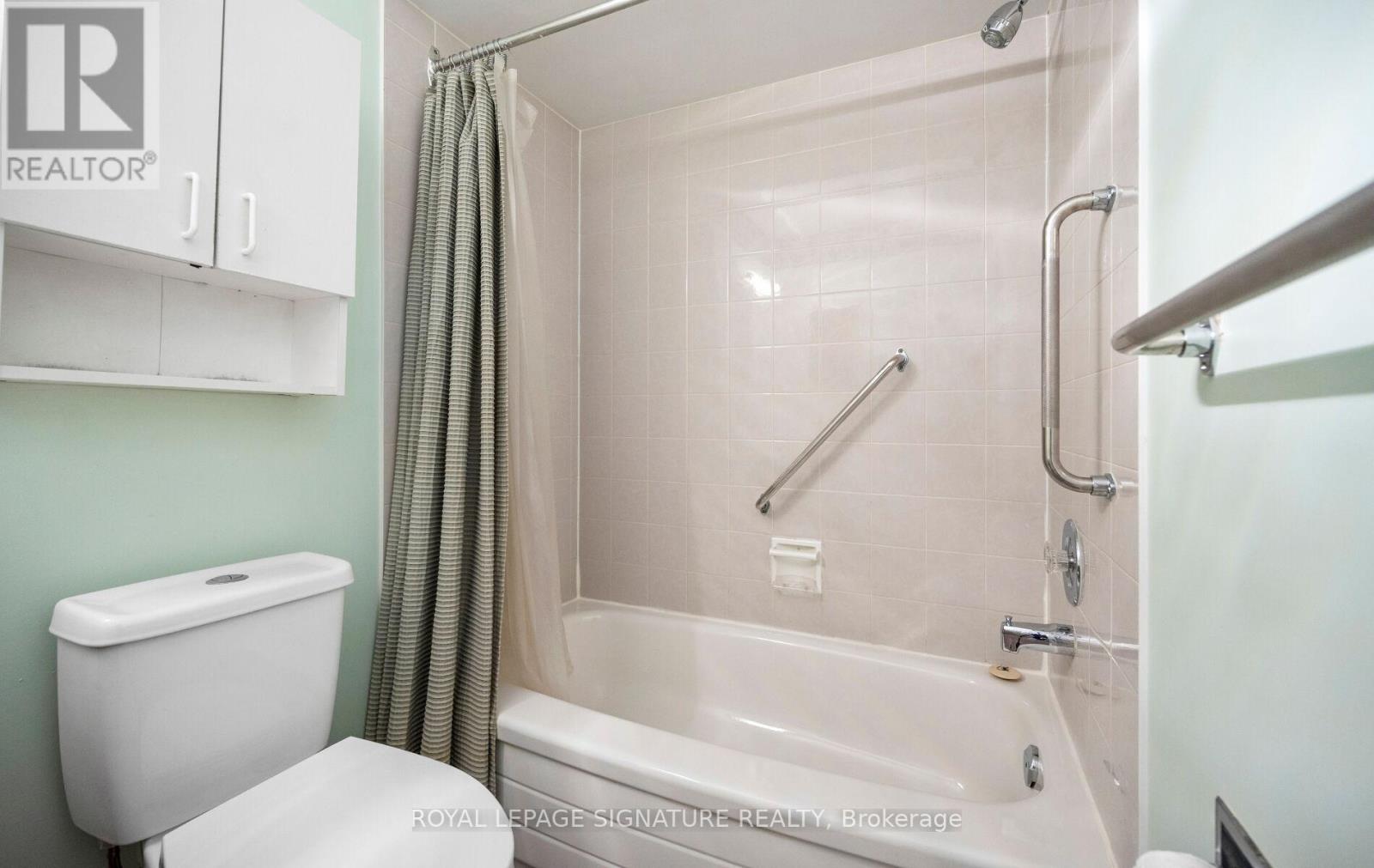 3 Lancewood Crescent, Brampton (Queen Street Corridor), Ontario  L6S 5Y6 - Photo 38 - W12760868