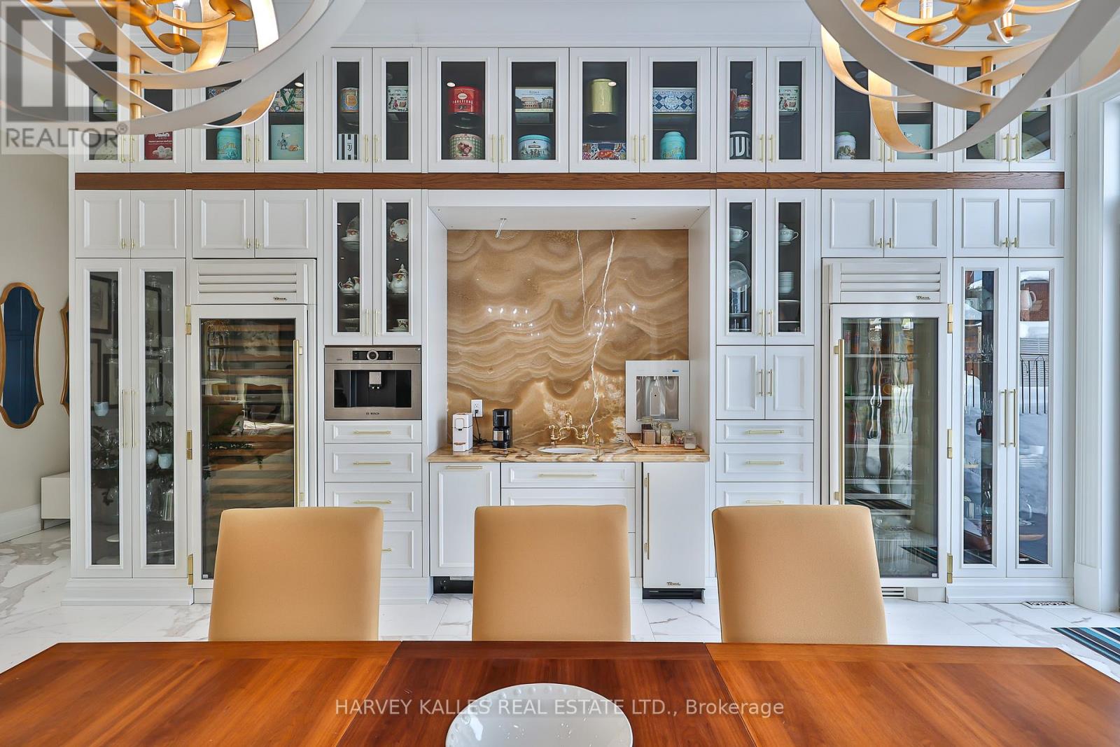 318 Maple Leaf Drive, Toronto (Maple Leaf), Ontario  M6L 1P6 - Photo 11 - W12760892