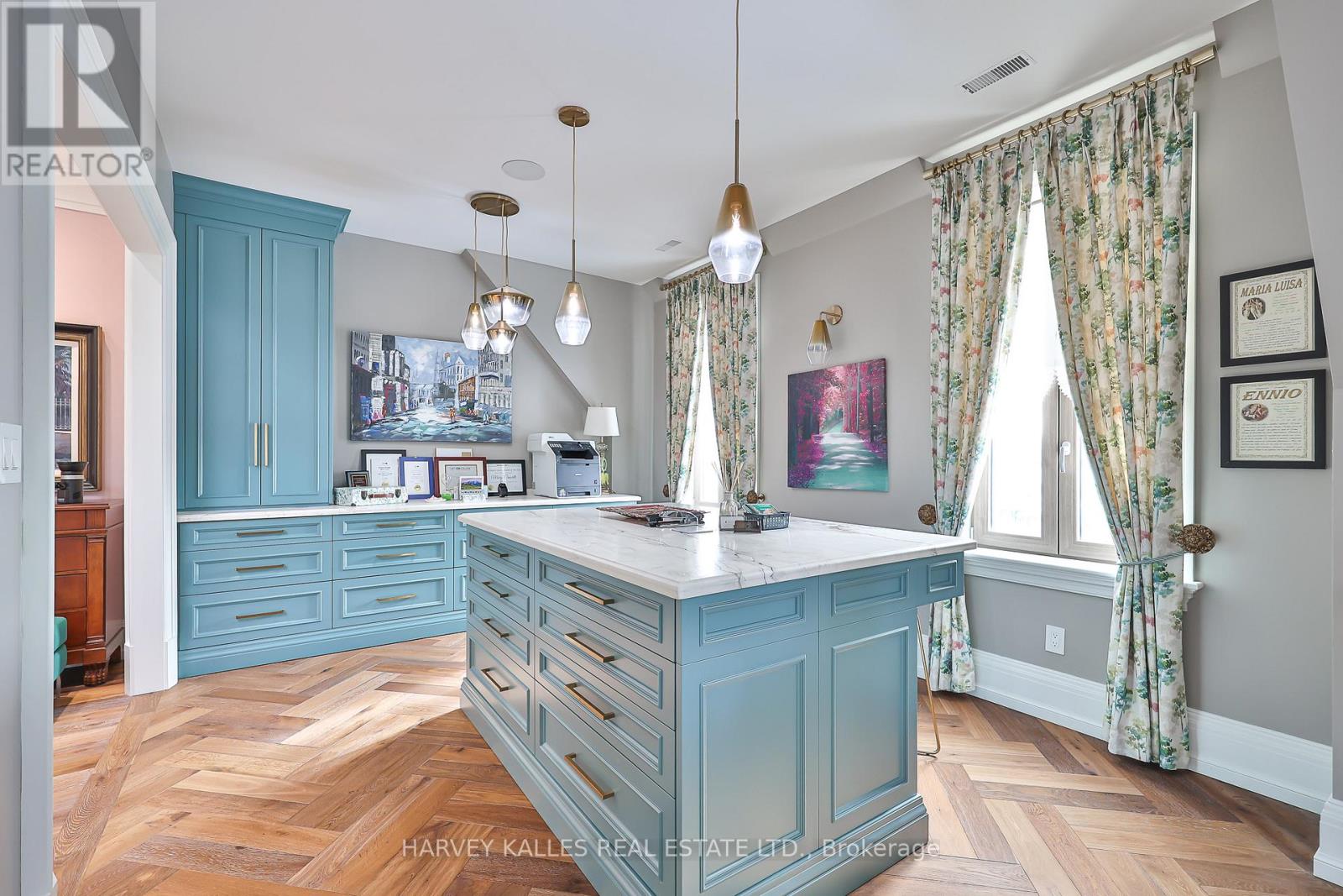 318 Maple Leaf Drive, Toronto (Maple Leaf), Ontario  M6L 1P6 - Photo 21 - W12760892