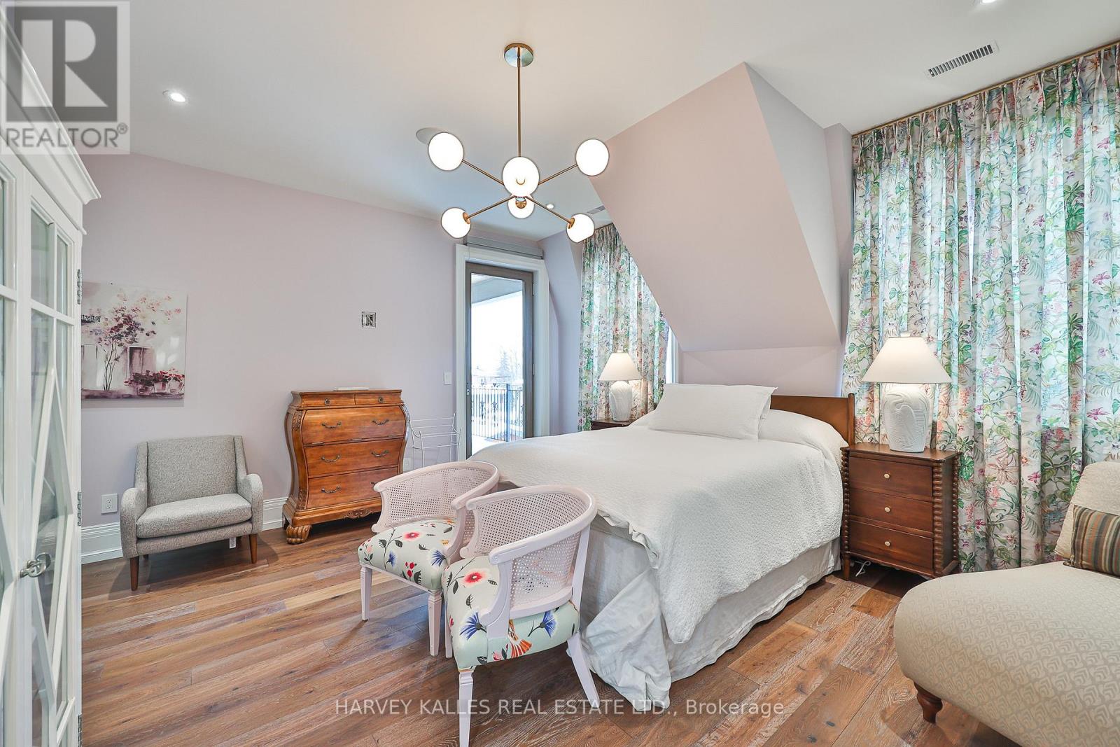 318 Maple Leaf Drive, Toronto (Maple Leaf), Ontario  M6L 1P6 - Photo 28 - W12760892