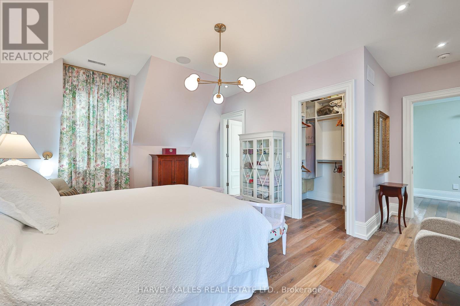 318 Maple Leaf Drive, Toronto (Maple Leaf), Ontario  M6L 1P6 - Photo 29 - W12760892