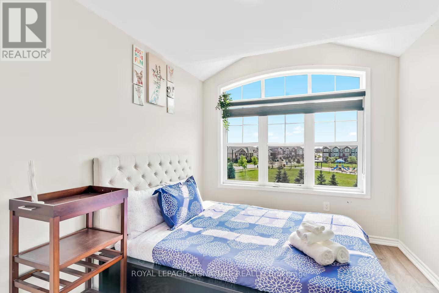 11 Eckford Lane, Brampton (Northwest Brampton), Ontario  L7A 4G8 - Photo 12 - W12760910