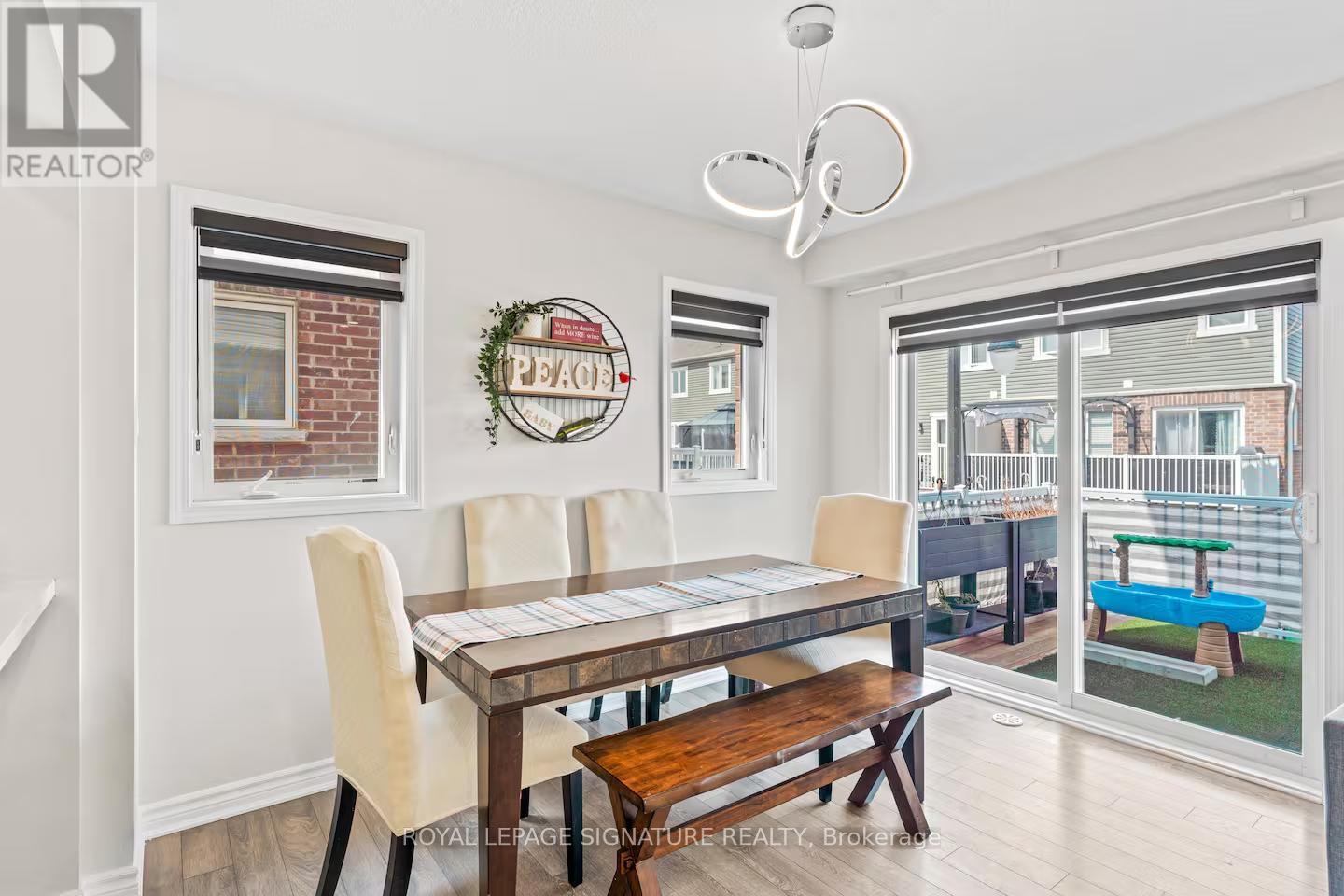 11 Eckford Lane, Brampton (Northwest Brampton), Ontario  L7A 4G8 - Photo 9 - W12760910