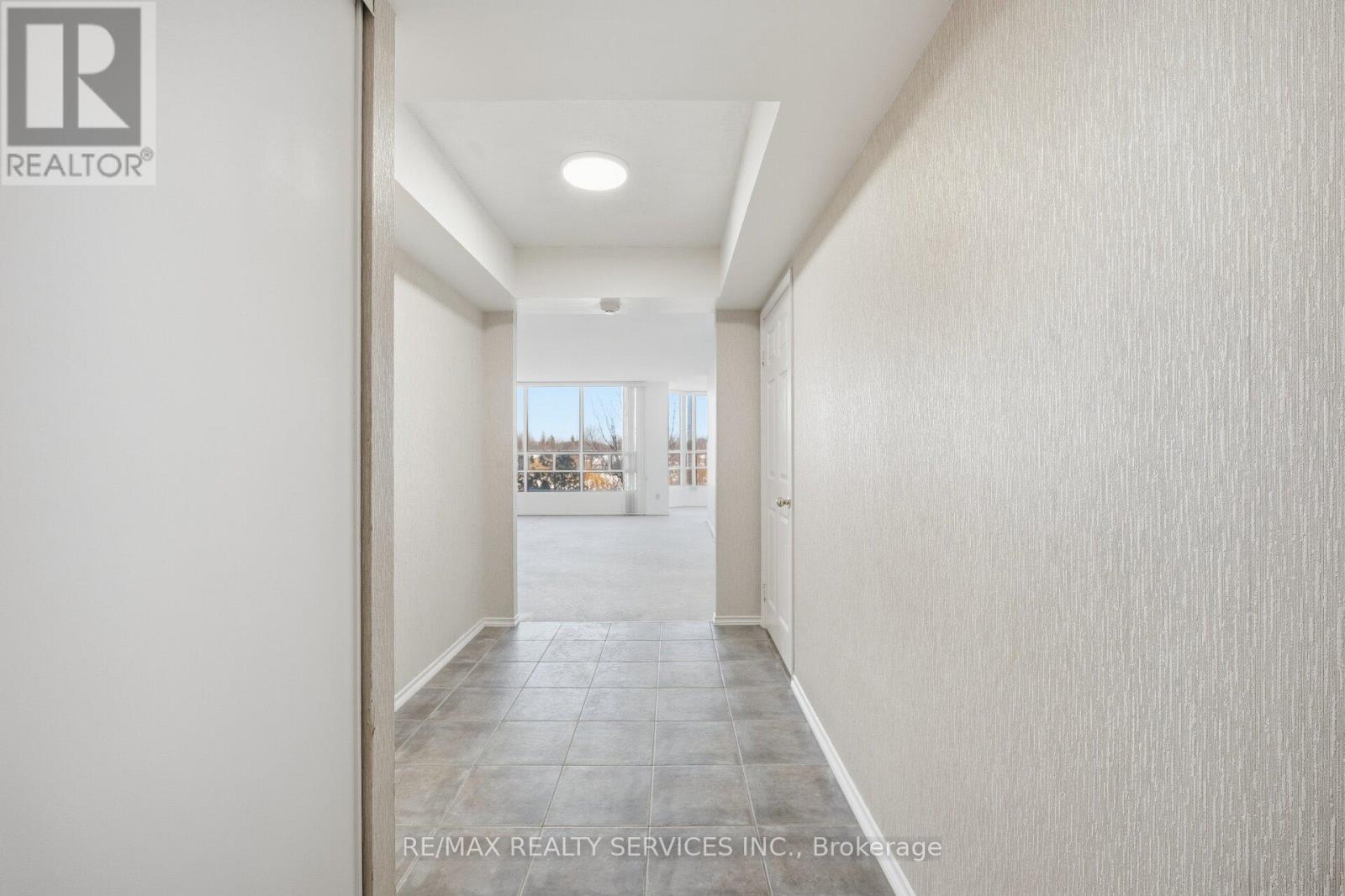 302 - 320 Mill Street S, Brampton, Ontario  L6Y 3V2 - Photo 7 - W12760920