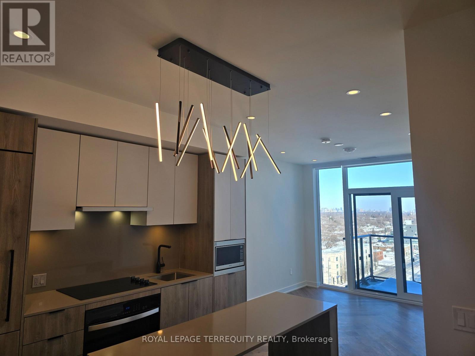 906 - 1007 The Queensway, Toronto (Islington-City Centre West), Ontario  M8Z 0H4 - Photo 3 - W12760934