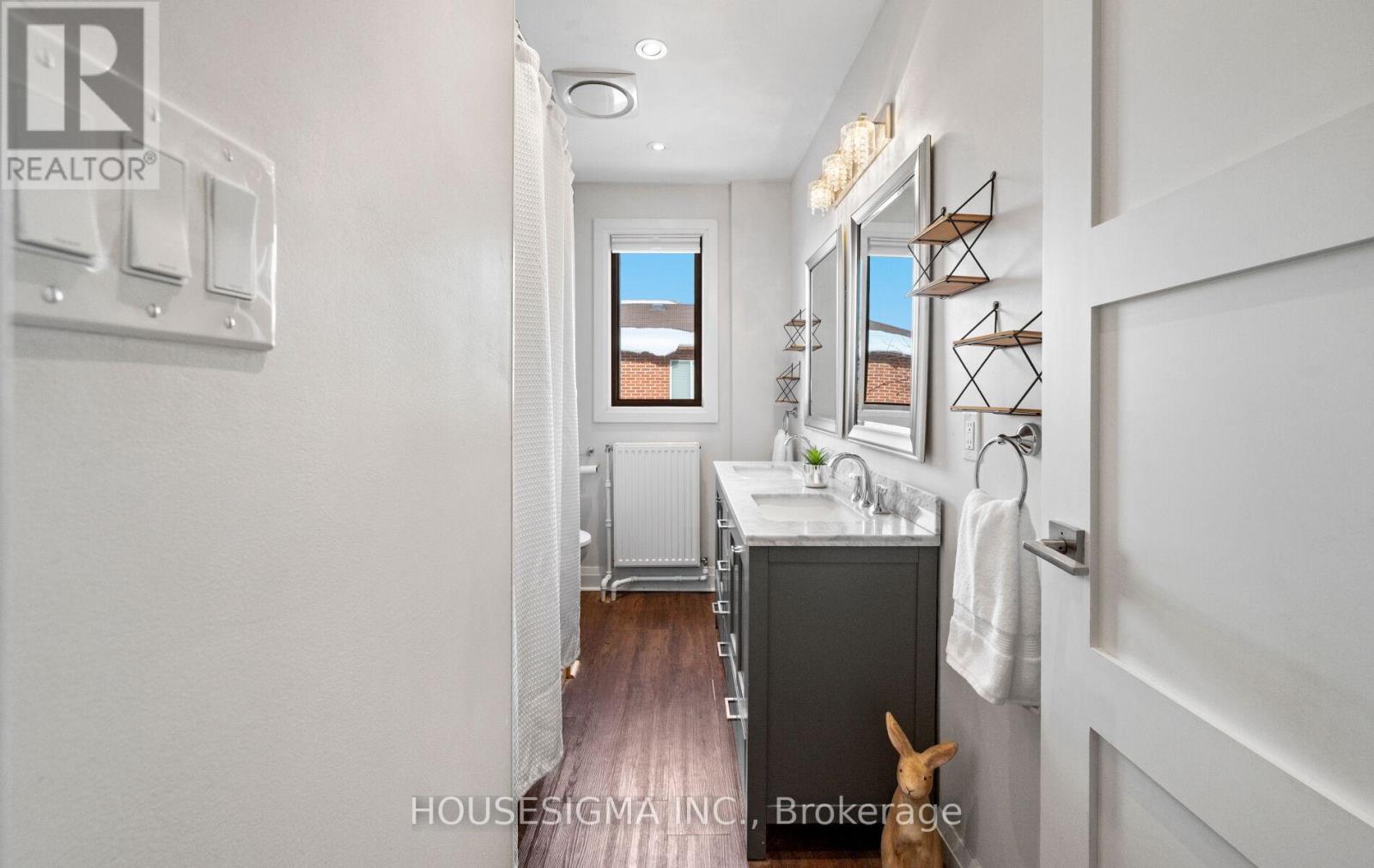 4 Parker Avenue, Toronto, Ontario  M8Z 4L5 - Photo 30 - W12760938