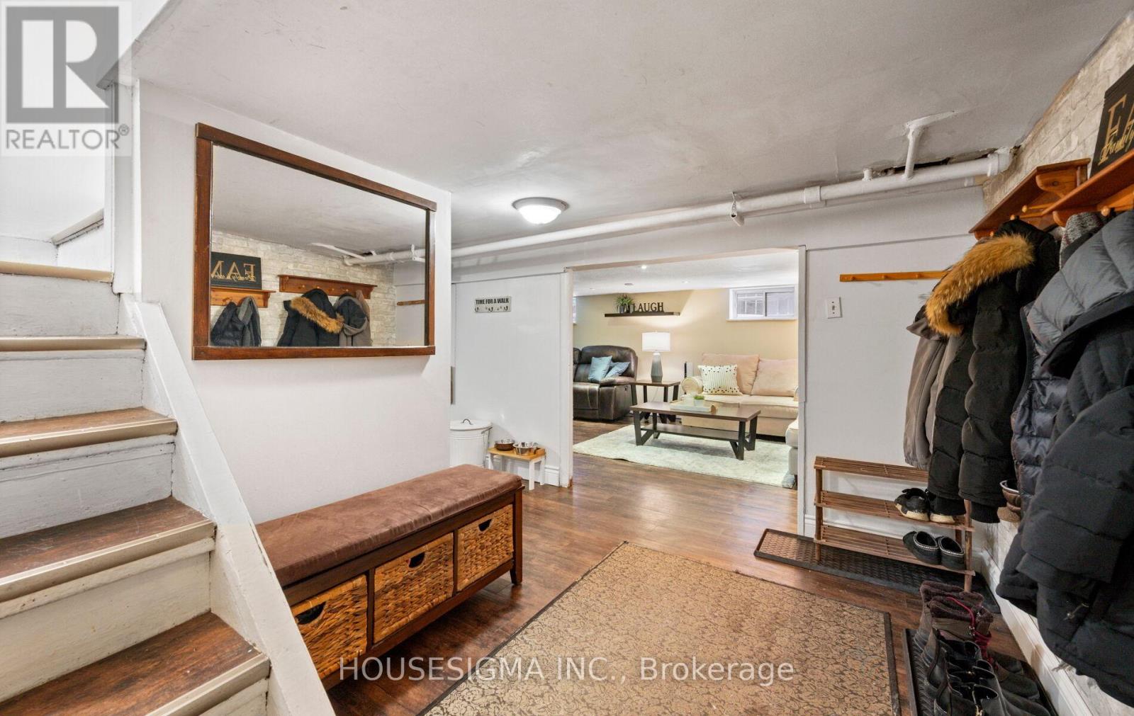 4 Parker Avenue, Toronto, Ontario  M8Z 4L5 - Photo 34 - W12760938