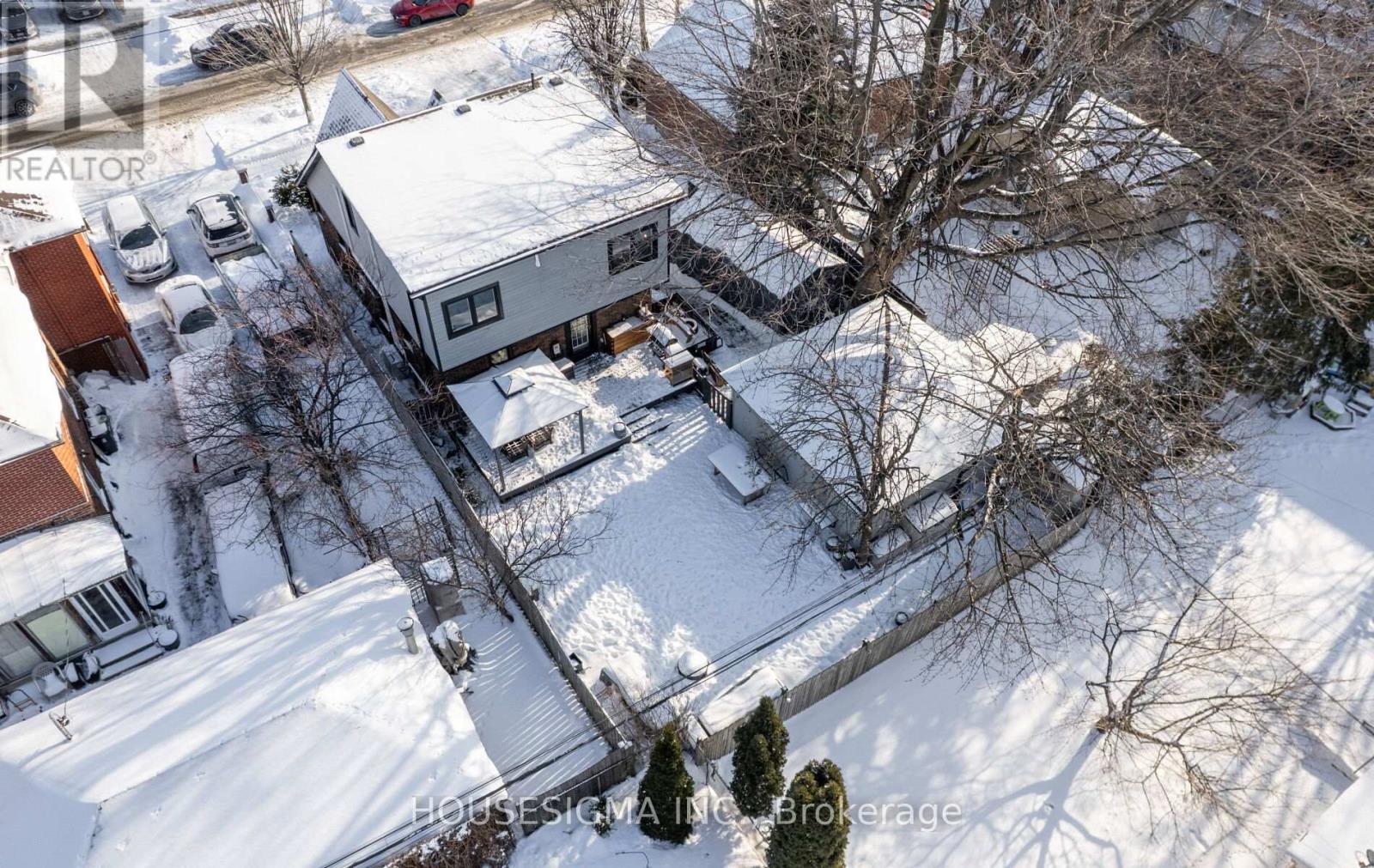 4 Parker Avenue, Toronto, Ontario  M8Z 4L5 - Photo 45 - W12760938