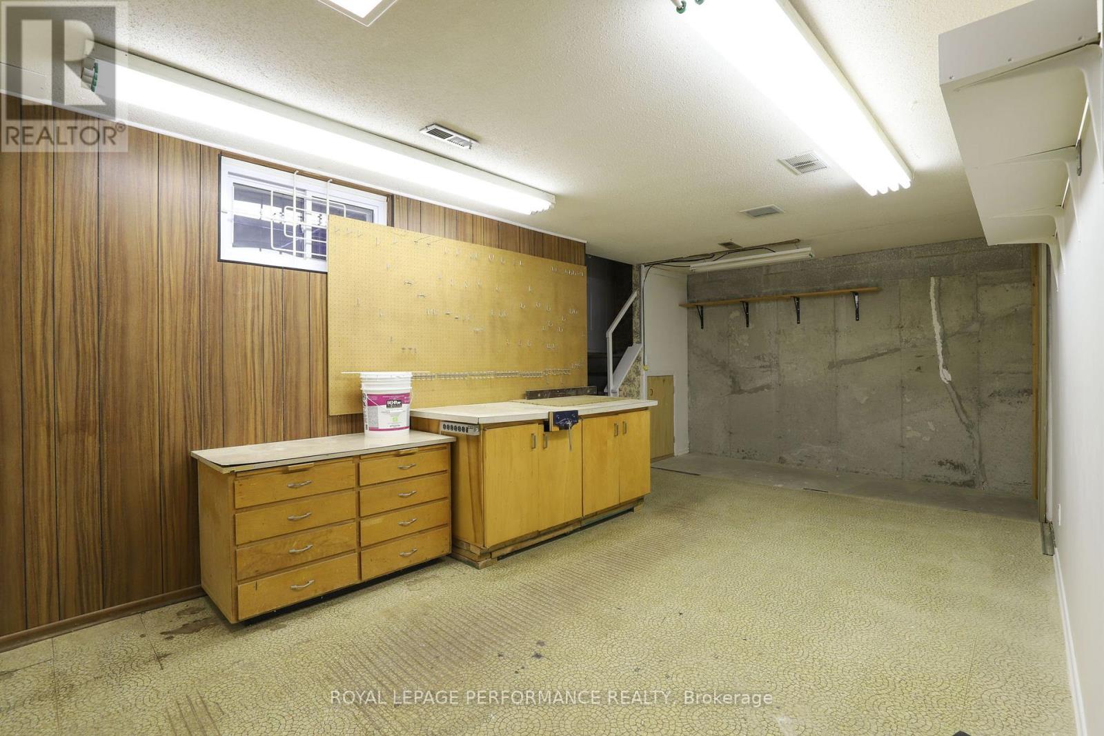 81 C Glen Park Drive, Ottawa, Ontario  K1B 3Z1 - Photo 23 - X12760936