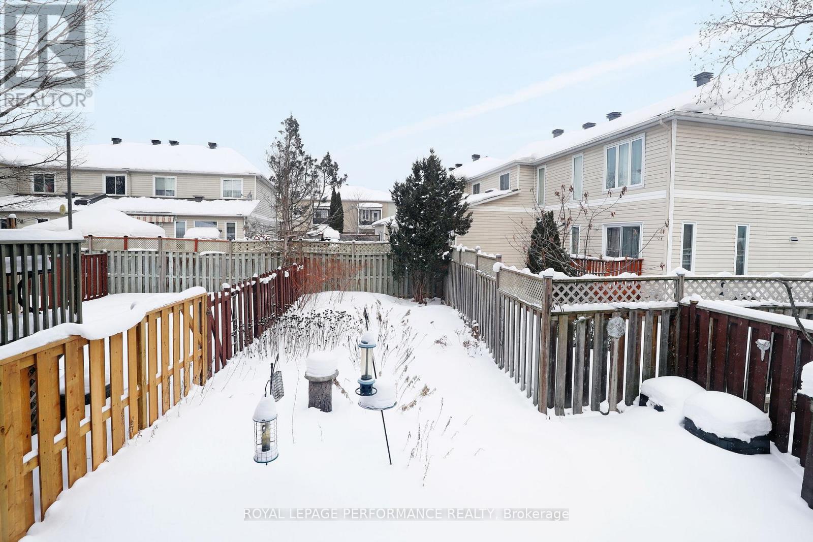 81 C Glen Park Drive, Ottawa, Ontario  K1B 3Z1 - Photo 25 - X12760936