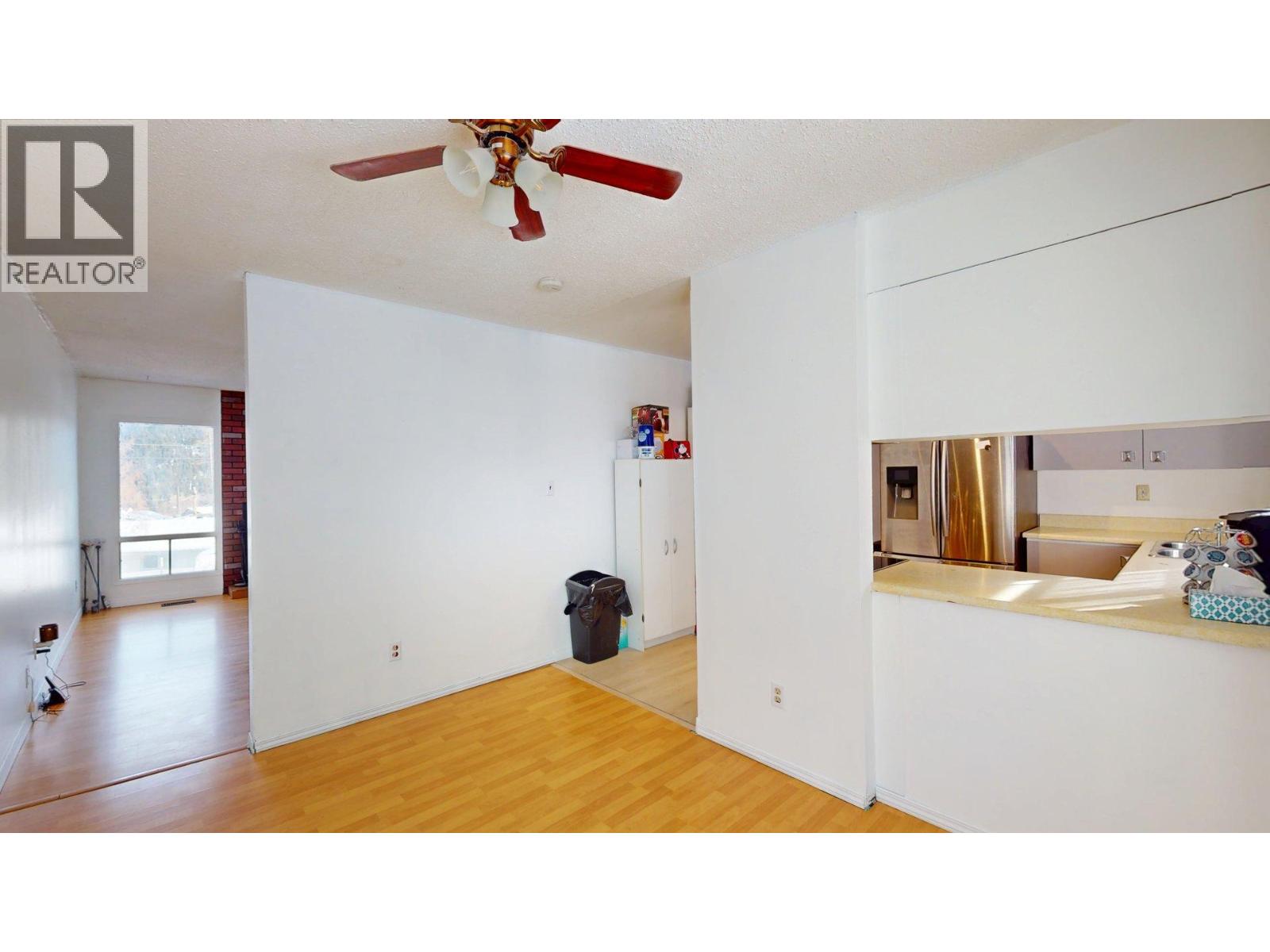 1315 Alpine Drive, Elkford, British Columbia  V0B 1H0 - Photo 9 - 10373048