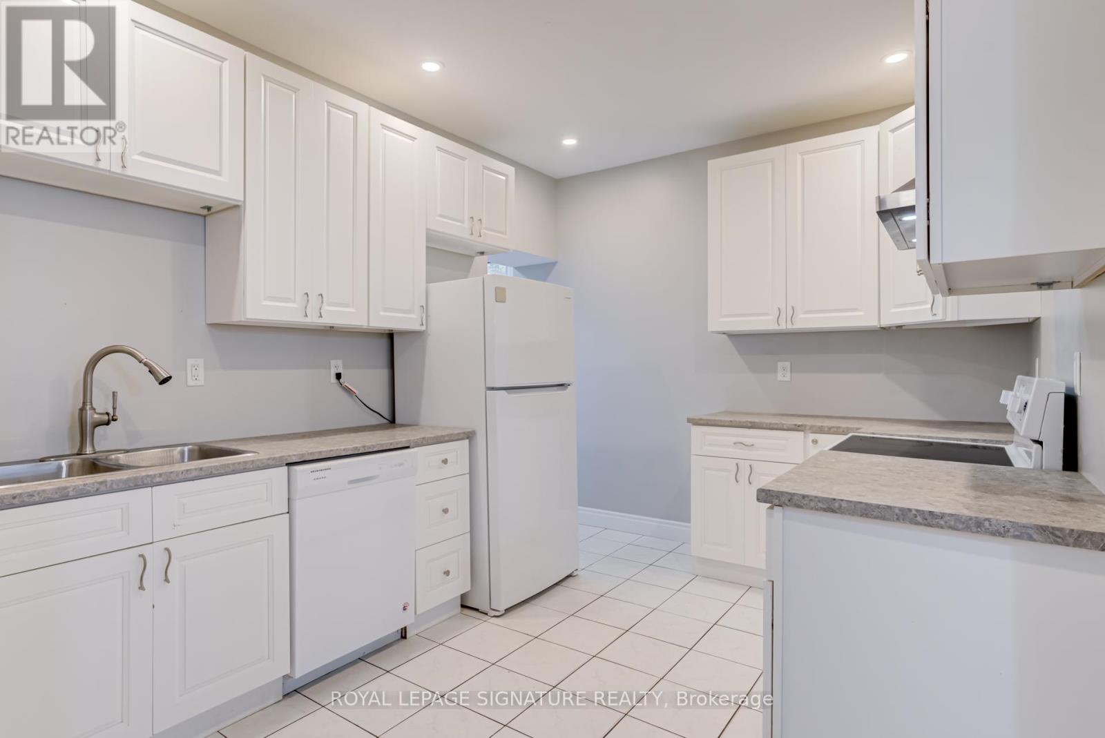 Main - 47 Harvey Street, Hamilton, Ontario  L8L 2L9 - Photo 5 - X12760816